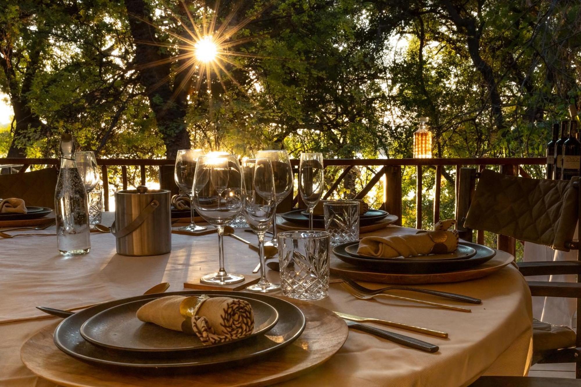 Chobe House Villa And Chalets Kasane Ngoại thất bức ảnh