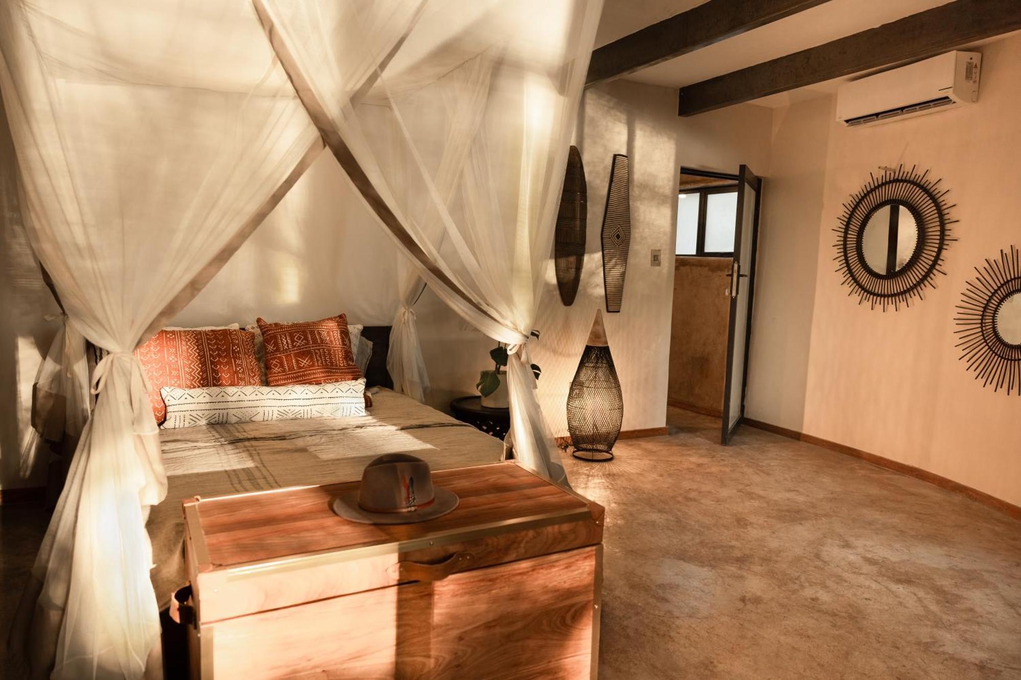 Chobe House Villa And Chalets Kasane Ngoại thất bức ảnh