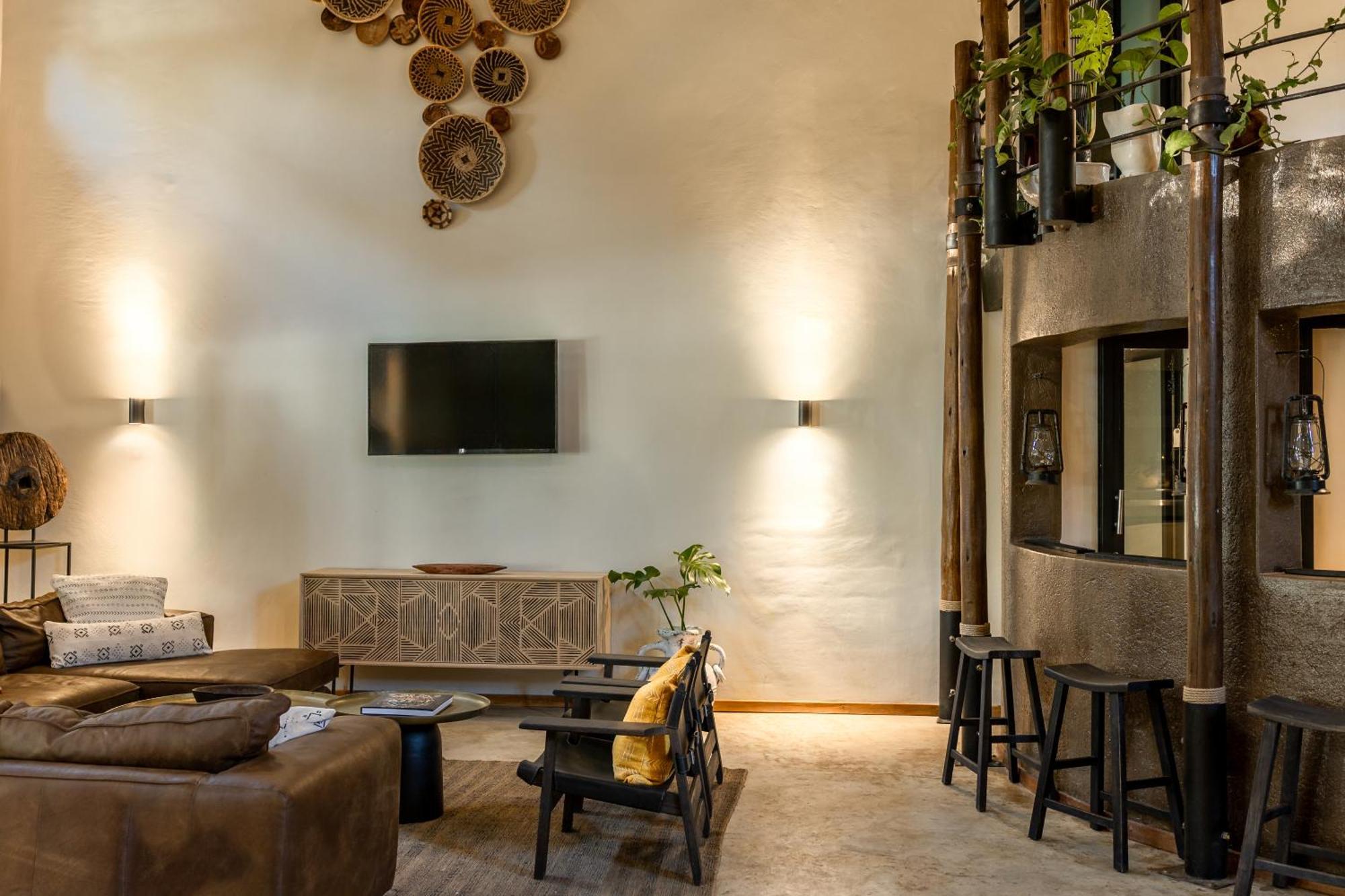 Chobe House Villa And Chalets Kasane Ngoại thất bức ảnh