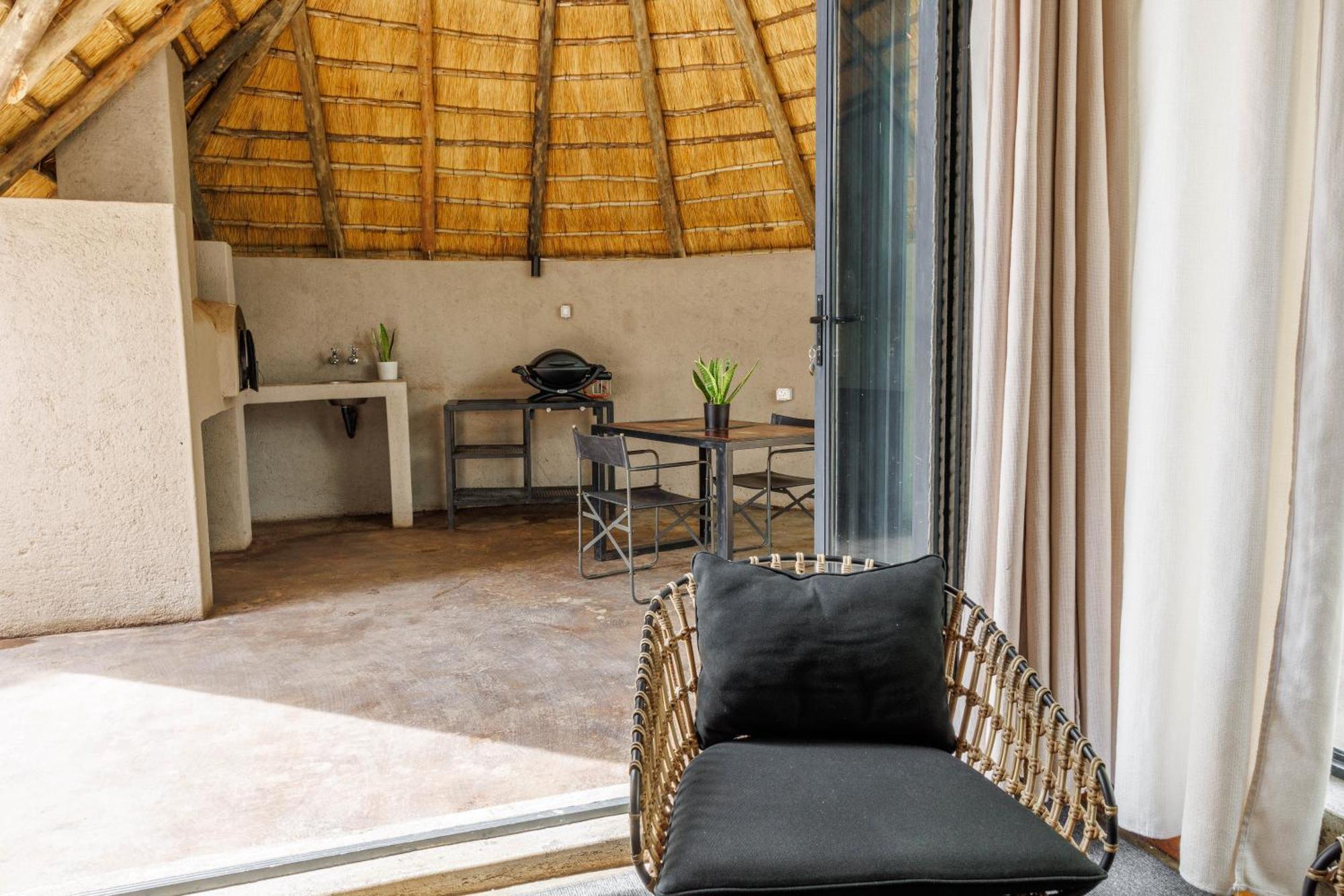 Chobe House Villa And Chalets Kasane Ngoại thất bức ảnh